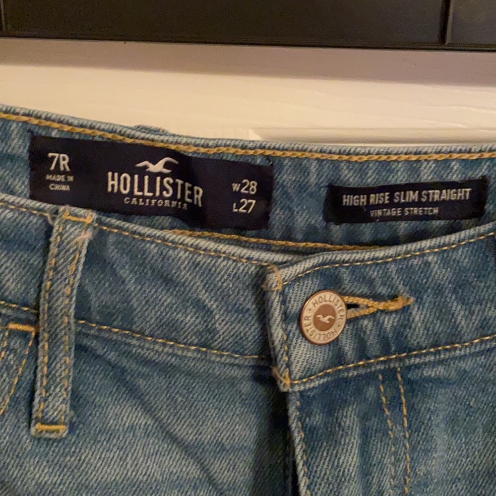 Hollister ripped jeans - Picture 3 of 4